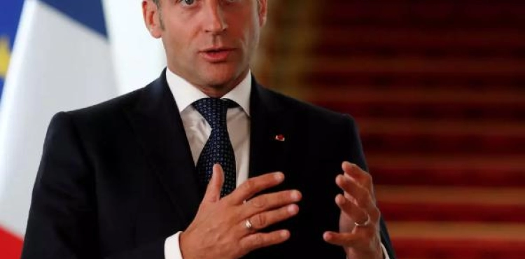 Macron warns of re-closing the borders between European countries to stop the rise in Corona infections