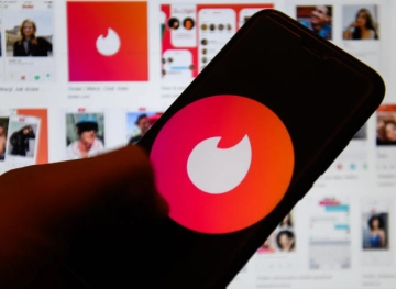 Pakistan bans a number of dating sites, including &quot;Tinder&quot;