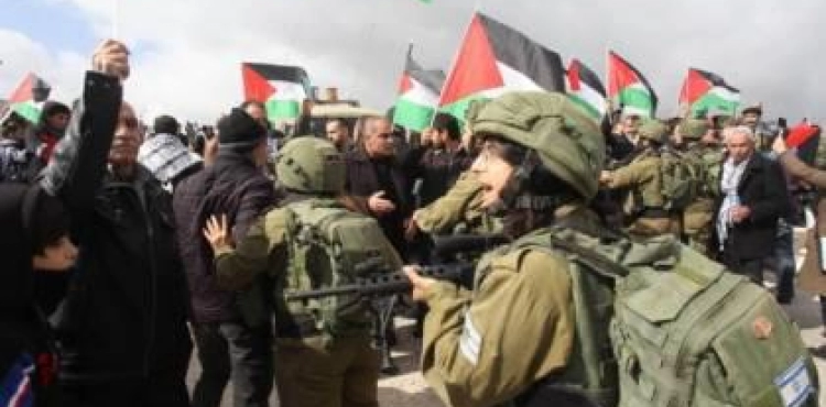 Salfit: The occupation prevents Friday prayers on Hares lands, which are threatened with seizure