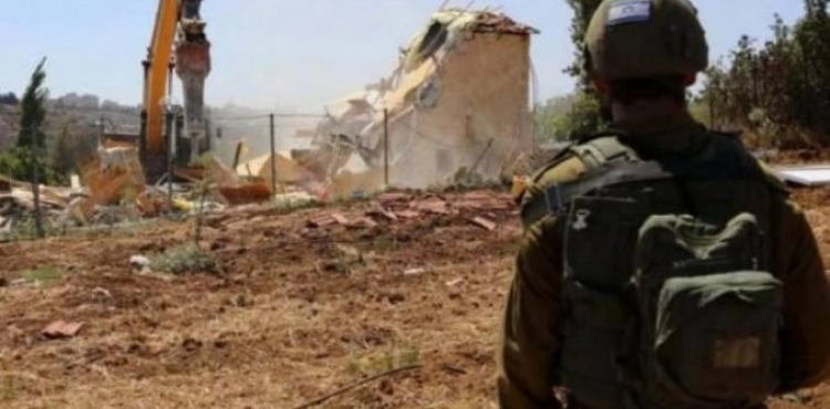 Salfit: The occupation prevents the completion of digging a well to collect water, and it is notified to stop construction in &quot;Brix&quot;