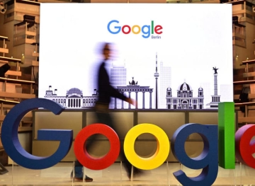 An agreement between &quot;Google&quot; and its shareholders regarding dealing with cases of sexual harassment