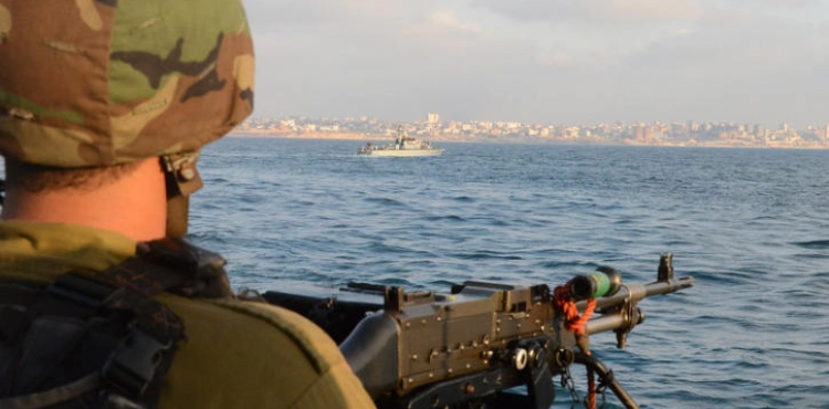 Gaza: The occupation navy shoots at the fishermen&acute;s boats