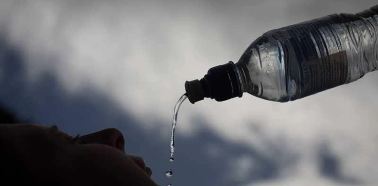 A woman who has not been drinking water for 64 years. It was not