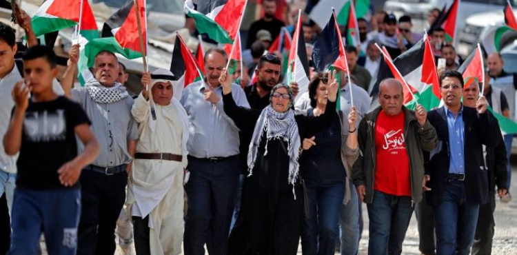 Netanyahu: Postponing the evacuation of &quot;Al Khan Ahmar&quot; will be for a short time