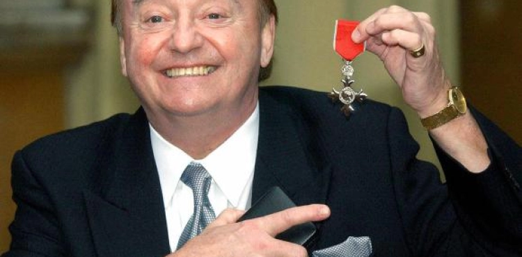 The singer of the Liverpool anthem &quot;You will never walk alone&quot; dies