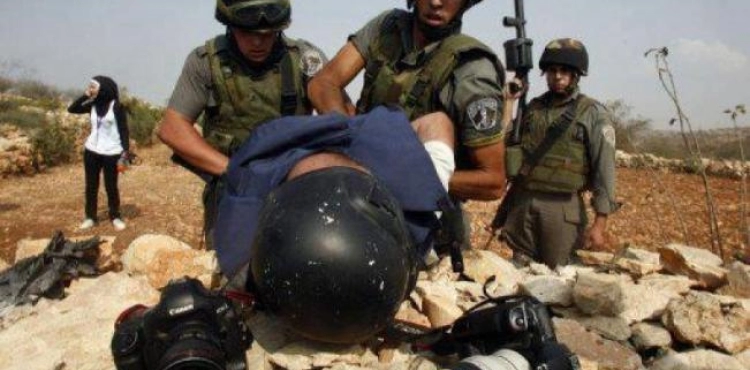 Syndicate of Journalists: 490 Israeli violations against journalists in 2020
