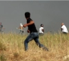Citizens respond to the attack of settlers, east of Qalqilya