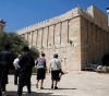 Israeli occupation authorities decide to close the Ibrahimi Mosque on Friday and Saturday