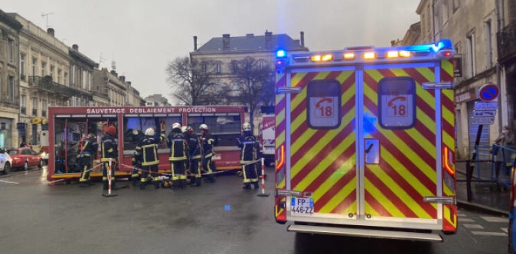 Three wounded and two missing in an explosion in a building in Bordeaux, France