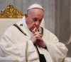 Pope Francis expresses his &quot;solidarity&quot; with the people of Burma