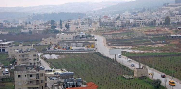 An Israeli force kidnapped a citizen of Al-Khader