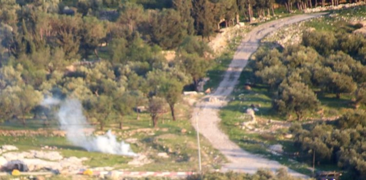 Suffocation injuries during clashes with the occupation forces in the town of Tuqu &acute;