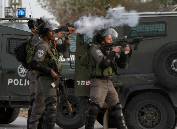 Two young men were wounded by live bullets from the occupation forces in Bir Nabala, northwest of Jerusalem