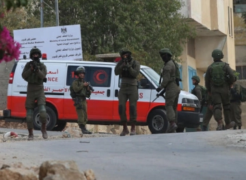 Five young men were wounded by Israeli bullets after storming Nablus