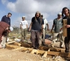 Settlement and annexation projects are continuing, taking advantage of the world&acute;s preoccupation with hot files