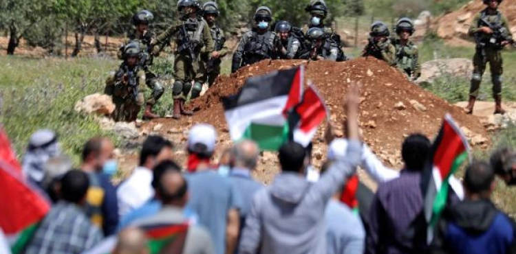 Dozens of cases of suffocation during the occupation&acute;s suppression of the weekly Kafr Qaddum march