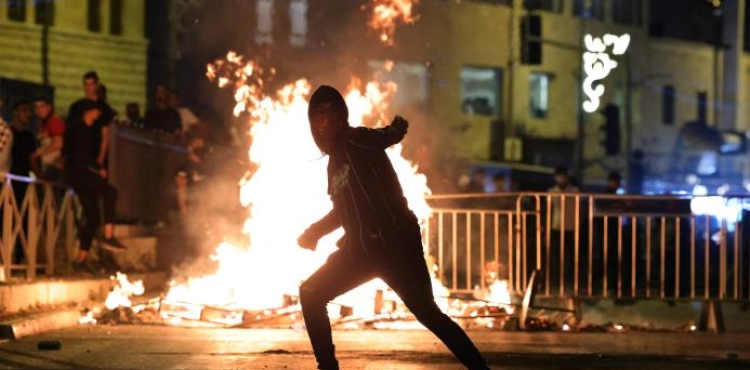 17 injuries during clashes with the occupation in Jerusalem neighborhoods