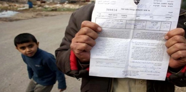 The occupation notifies 4 residents of stopping construction in Salfit and a notification of demolition in Bethlehem