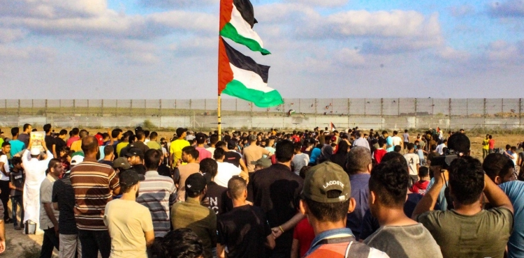 Dozens injured in return marches in eastern Gaza