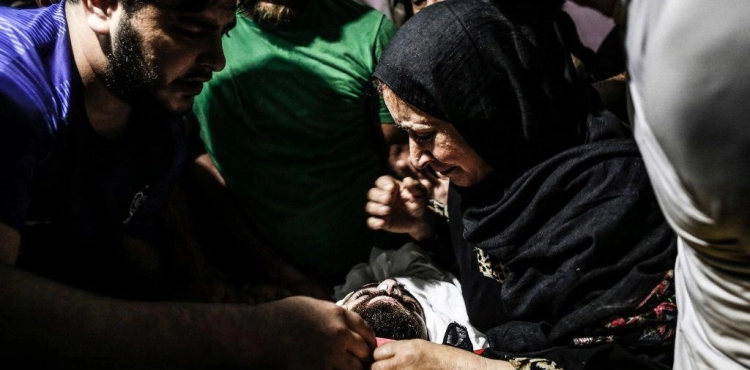 Photos| Gaza mourns the three martyrs