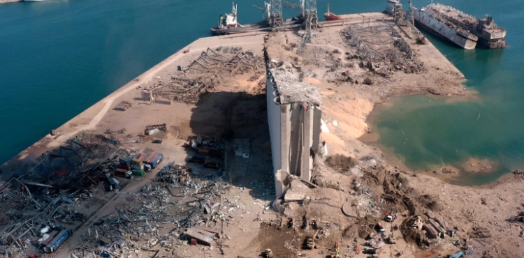 Berri considers the formation of a government of non-partisan specialists as a &quot;mandatory entry point to save Lebanon&quot;