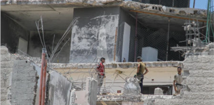 Gaza Works: Removing 80% of the rubble of buildings destroyed by the occupation
