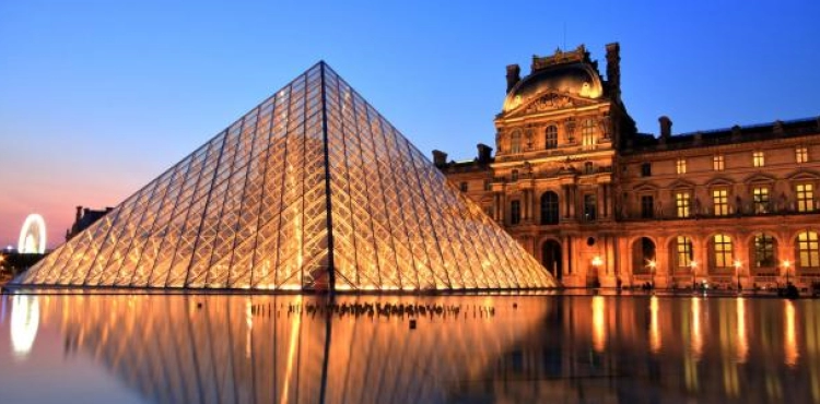 After closing 16 weeks ago, the Louvre Museum reopens