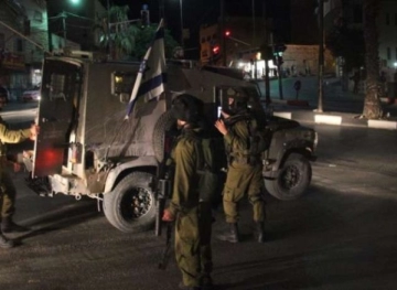 The occupation forces stormed Beit Sahour and Beit Jala, and arrested three civilians