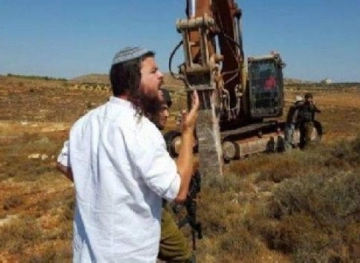 Settlers bulldoze lands in the northern Jordan Valley