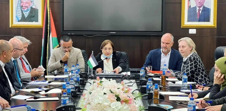 Al-Kaila: The occupation increases its racism and narrows the movement of medical staff and patients