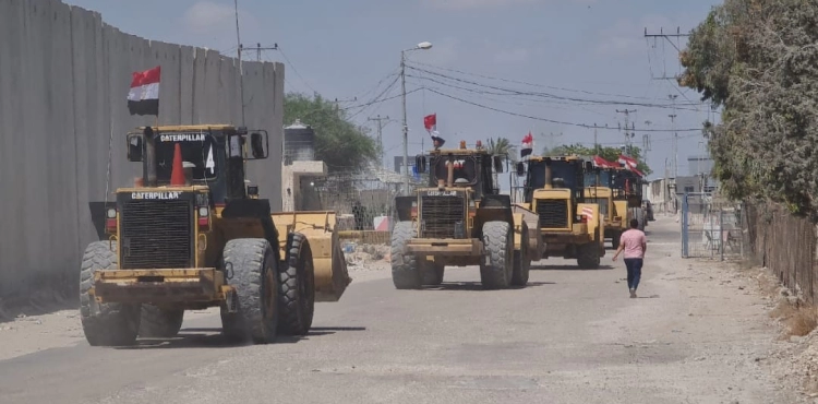 The entry of Egyptian equipment and machinery to remove rubble in the Gaza Strip
