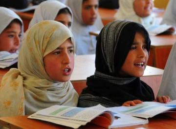 UN calls on Taliban to reopen girls&acute; schools closed a year ago in Afghanistan