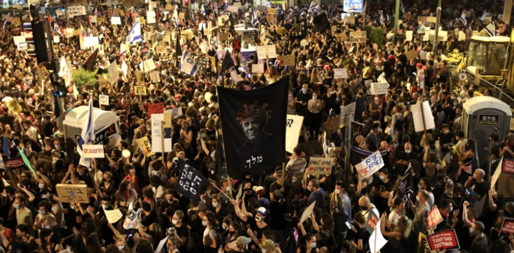 Six months passed by ... Mass demonstrations against Netanyahu