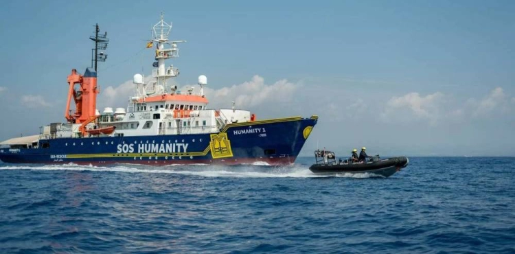 Hundreds of migrants stranded in the Mediterranean on ships run by NGOs