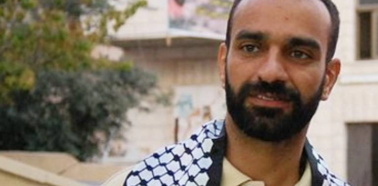 The occupation prisons administration continues to isolate the prisoner, Samer Al-Issawi