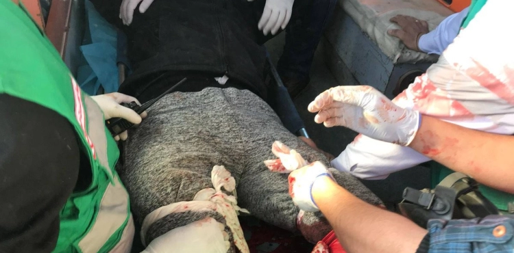 Two martyrs. and 62 injuries. In the occupation attack on the return marches east of Gaza