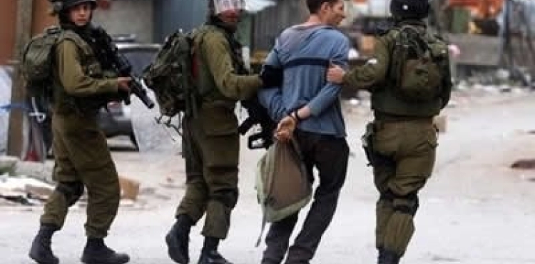Israeli forces arrest 10 citizens in the West Bank, targeting Gaza&acute;s borders
