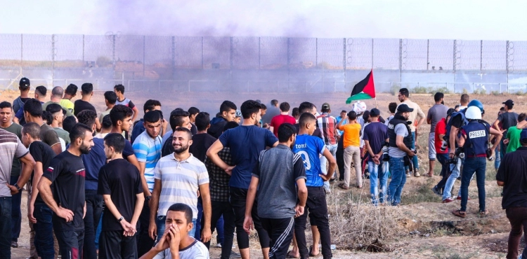 Dozens injured in return marches in eastern Gaza