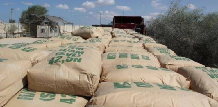 Hayek demands the entry of more construction materials, goods and raw materials into Gaza