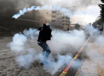 Clashes near the northern entrance to Qalqilya