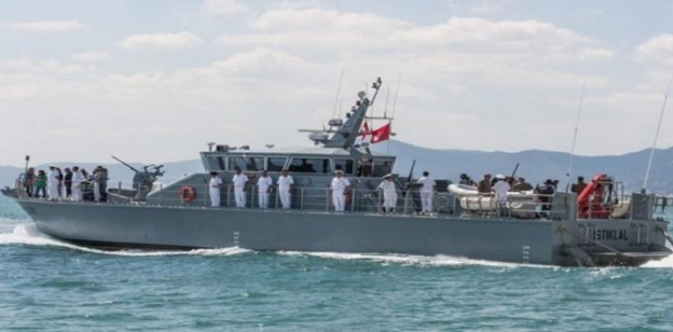 The Tunisian Navy rescued 92 illegal immigrants from drowning